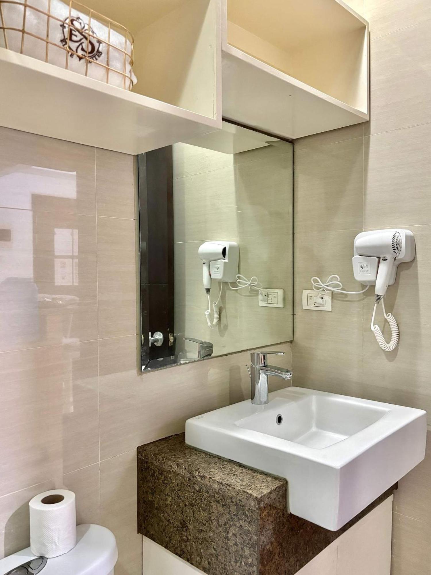Greenbelt Hamilton Tower 1 Makati City Ngoại thất bức ảnh