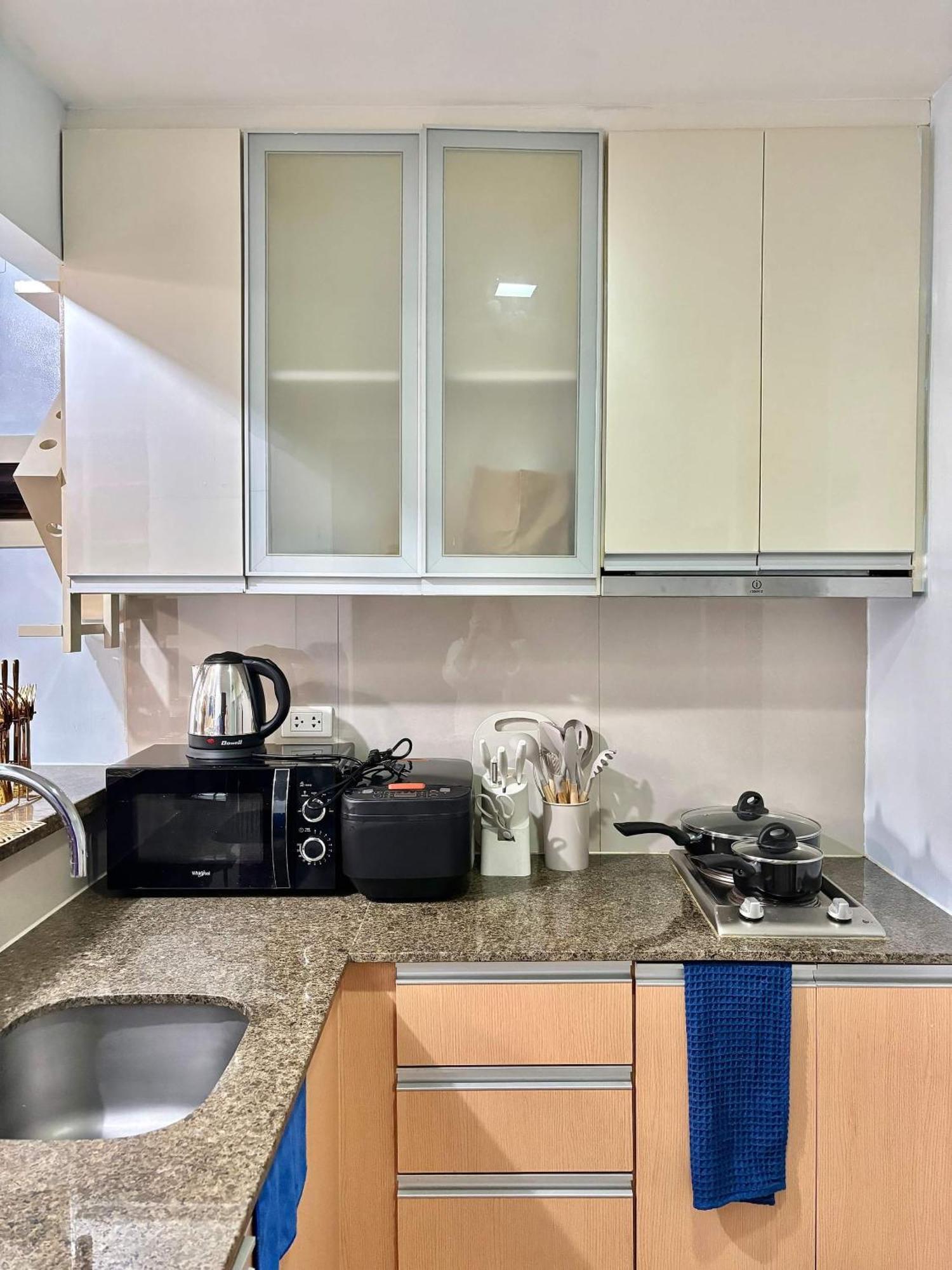 Greenbelt Hamilton Tower 1 Makati City Ngoại thất bức ảnh